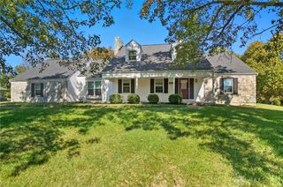 200 Sycamore Creek Drive, Springboro, OH 45066
