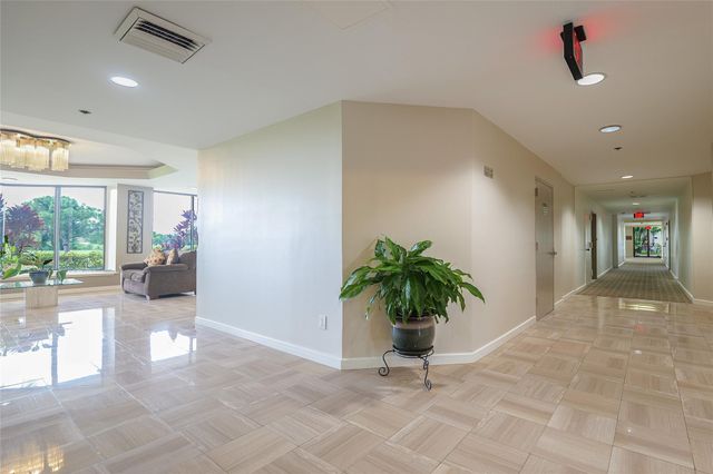 7300 Radice Ct 303, Lauderhill, FL 33319
