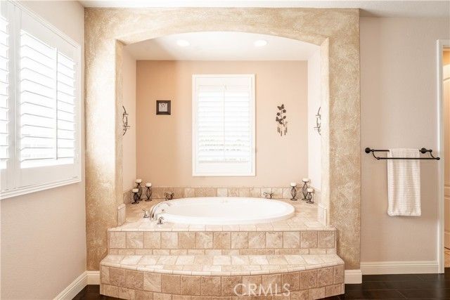 8832 Gentle Wind Drive, Corona, CA 92883