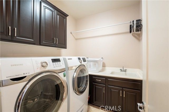 8832 Gentle Wind Drive, Corona, CA 92883