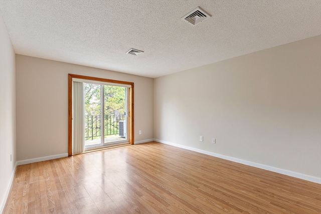 45 Loomis St 317, Malden, MA 02148
