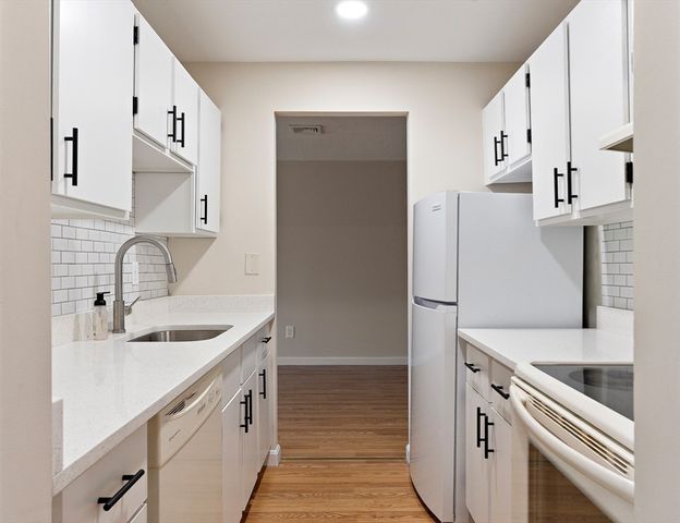 45 Loomis St 317, Malden, MA 02148