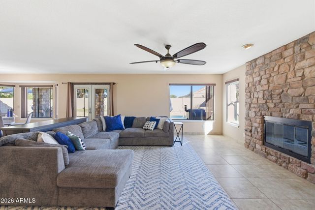 5428 W WAGONER Road, Glendale, AZ 85308