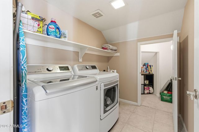 5428 W WAGONER Road, Glendale, AZ 85308