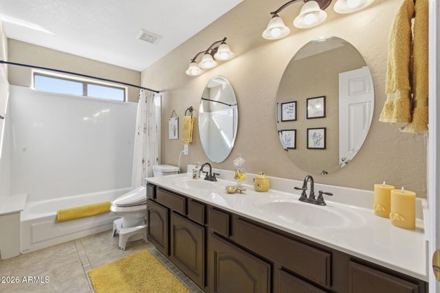 5428 W WAGONER Road, Glendale, AZ 85308