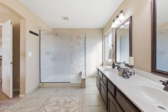 5428 W WAGONER Road, Glendale, AZ 85308