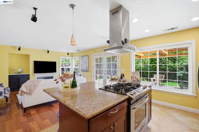 433 Calistoga Circle, Fremont, CA 94536
