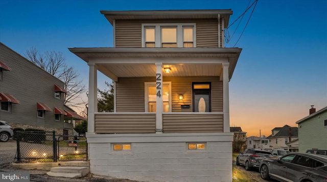 224 FISHER AVE, Coaldale, PA 18218