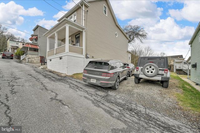 224 FISHER AVE, Coaldale, PA 18218