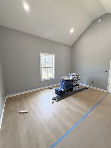 821 Annie Hollow Rd, Westmoreland, TN 37186