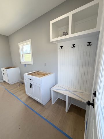 821 Annie Hollow Rd, Westmoreland, TN 37186