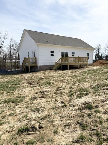 821 Annie Hollow Rd, Westmoreland, TN 37186