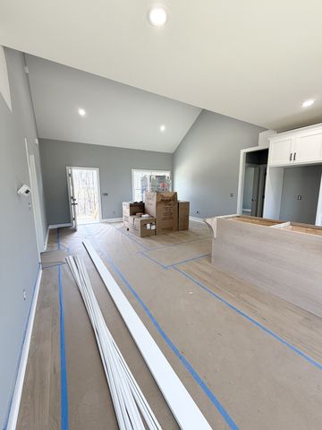 821 Annie Hollow Rd, Westmoreland, TN 37186