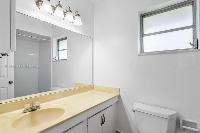 2500 SW 81st Avenue 402, Davie, FL 33324