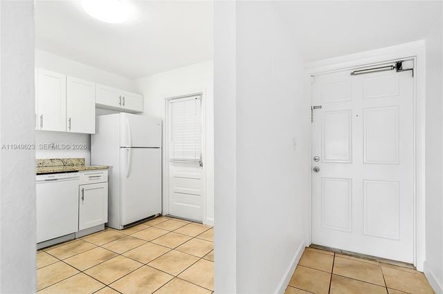 2500 SW 81st Avenue 402, Davie, FL 33324