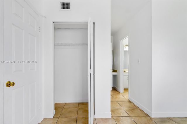 2500 SW 81st Avenue 402, Davie, FL 33324