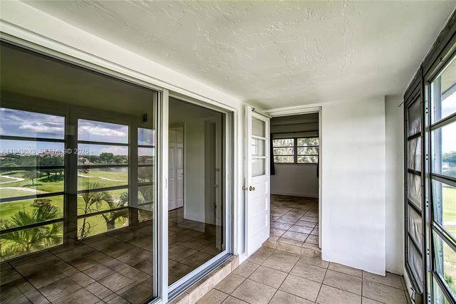 2500 SW 81st Avenue 402, Davie, FL 33324