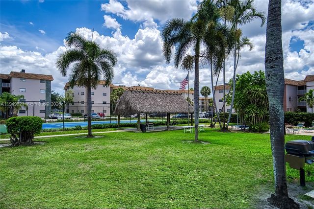 2500 SW 81st Avenue 402, Davie, FL 33324