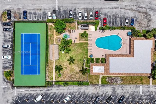 2500 SW 81st Avenue 402, Davie, FL 33324