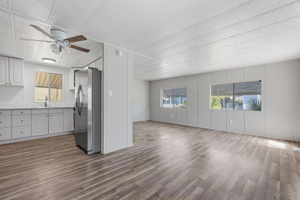 Image 12 of property listing at 13594 Highway 8 Business 53, Lakeside, CA 92040