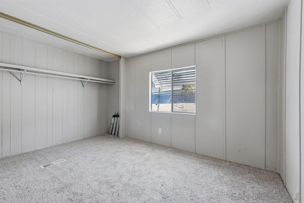 Image 19 of property listing at 13594 Highway 8 Business 53, Lakeside, CA 92040