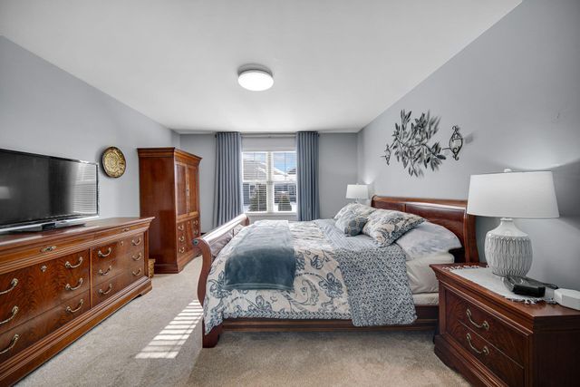 8341 Larkspur Terrace, St. John, IN 46373