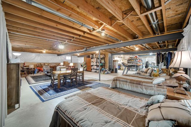 8341 Larkspur Terrace, St. John, IN 46373