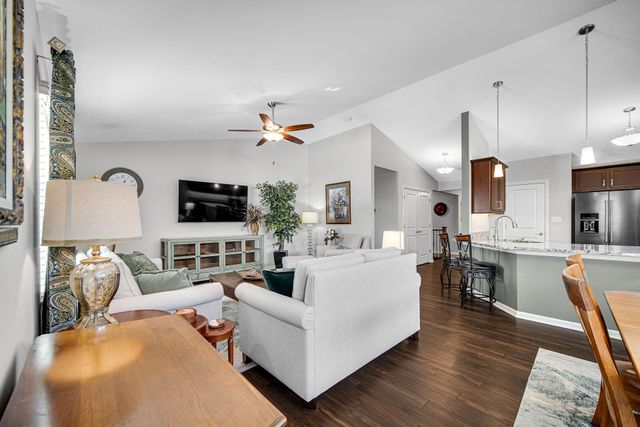 8341 Larkspur Terrace, St. John, IN 46373