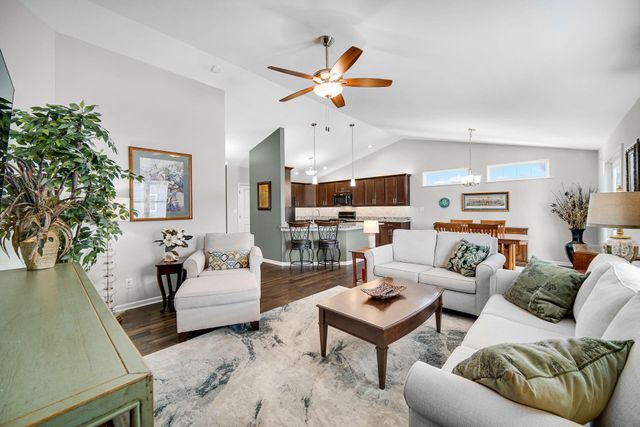 8341 Larkspur Terrace, St. John, IN 46373