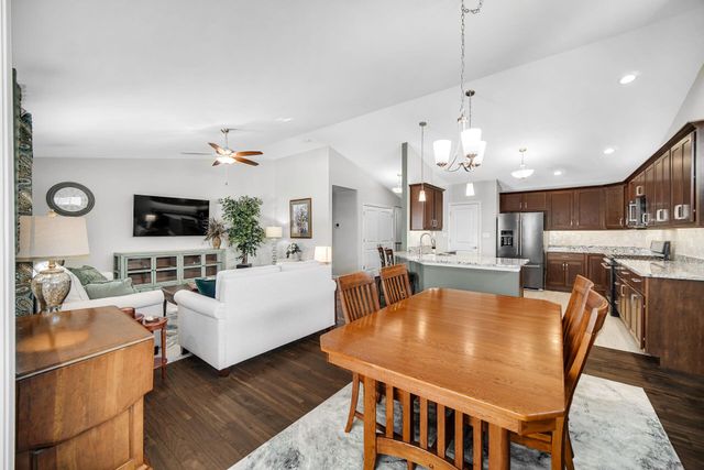 8341 Larkspur Terrace, St. John, IN 46373