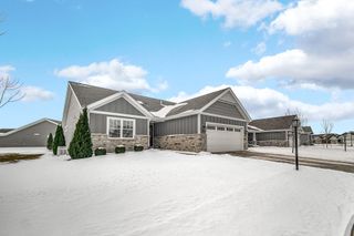 8341 Larkspur Terrace, St. John, IN 46373
