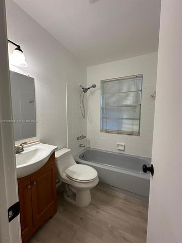 3755 Oak Ave, Miami, FL 33133