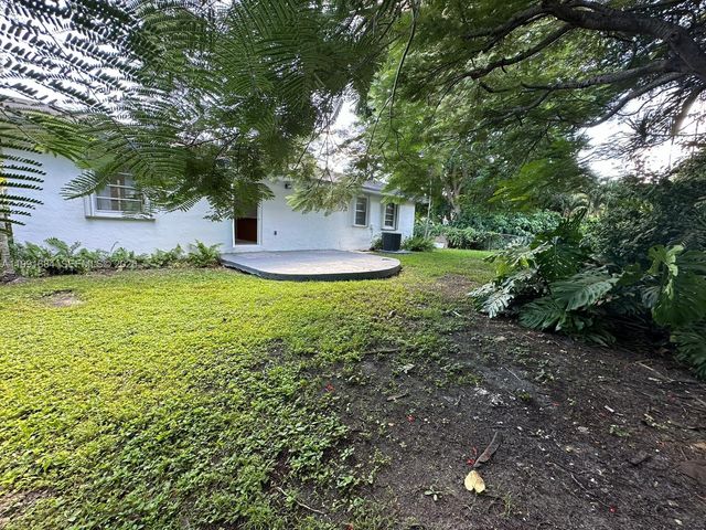 3755 Oak Ave, Miami, FL 33133