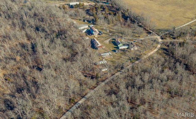 30635 MARIGOLD, Lebanon, MO 65536