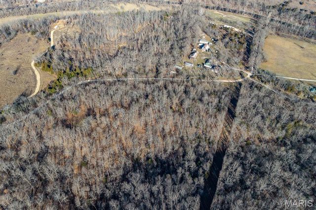 30635 MARIGOLD, Lebanon, MO 65536