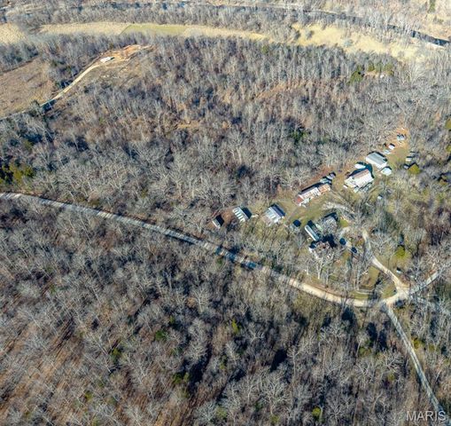 30635 MARIGOLD, Lebanon, MO 65536