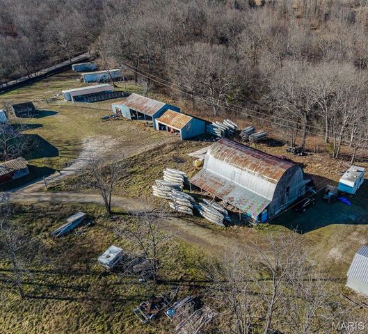 30635 MARIGOLD, Lebanon, MO 65536