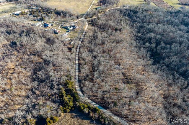 30635 MARIGOLD, Lebanon, MO 65536