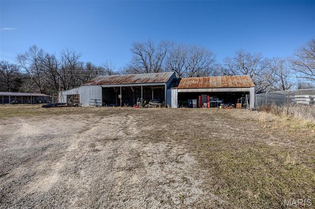 30635 MARIGOLD, Lebanon, MO 65536