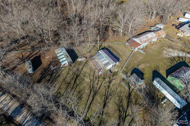 30635 MARIGOLD, Lebanon, MO 65536