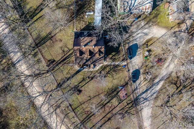 30635 MARIGOLD, Lebanon, MO 65536