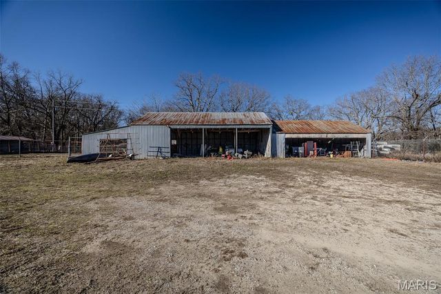 30635 MARIGOLD, Lebanon, MO 65536