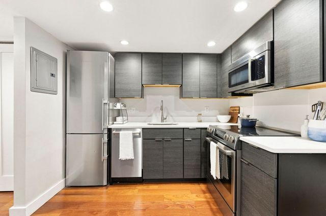 38-40 Saint Botolph Street B3, Boston, MA 02116