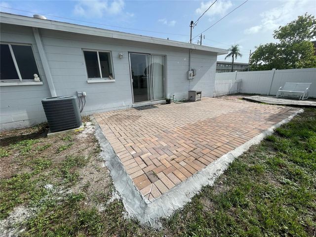5659 13TH AVENUE N, St Petersburg, FL 33710