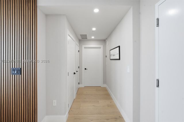 244 Biscayne Blvd 4103, Miami, FL 33132