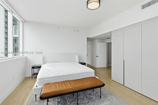 244 Biscayne Blvd 4103, Miami, FL 33132