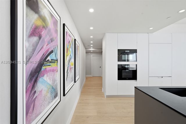 244 Biscayne Blvd 4103, Miami, FL 33132