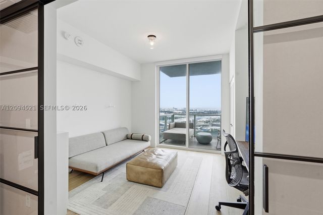 244 Biscayne Blvd 4103, Miami, FL 33132