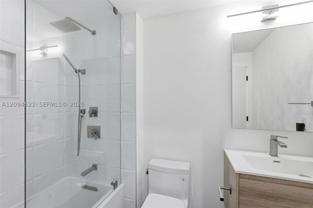 244 Biscayne Blvd 4103, Miami, FL 33132