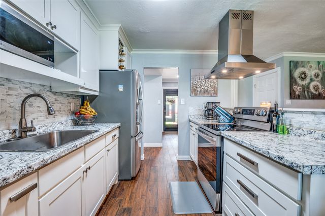1122 Independence Trail, Grand Prairie, TX 75052